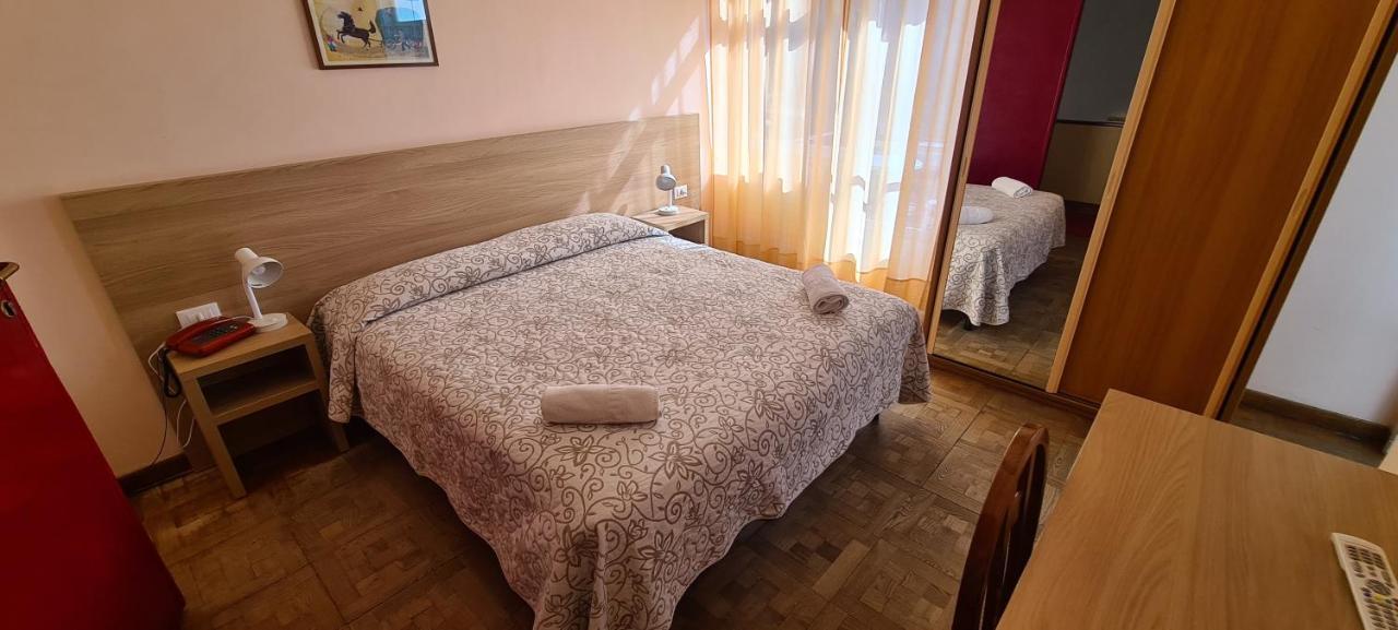 Hotel Colibri Finale Ligure Dış mekan fotoğraf