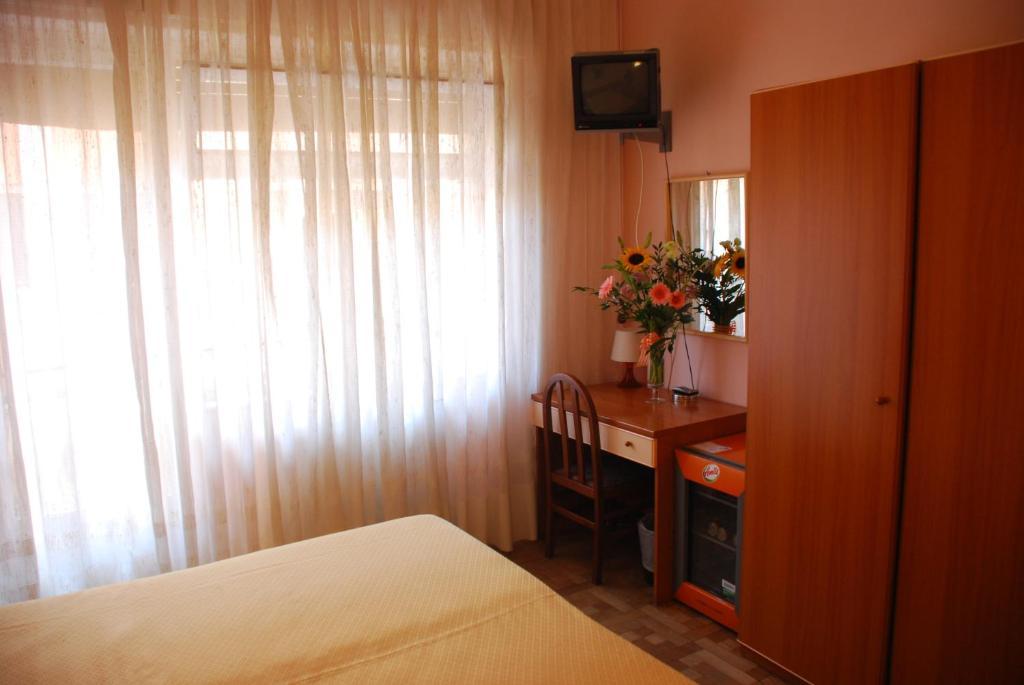 Hotel Colibri Finale Ligure Oda fotoğraf