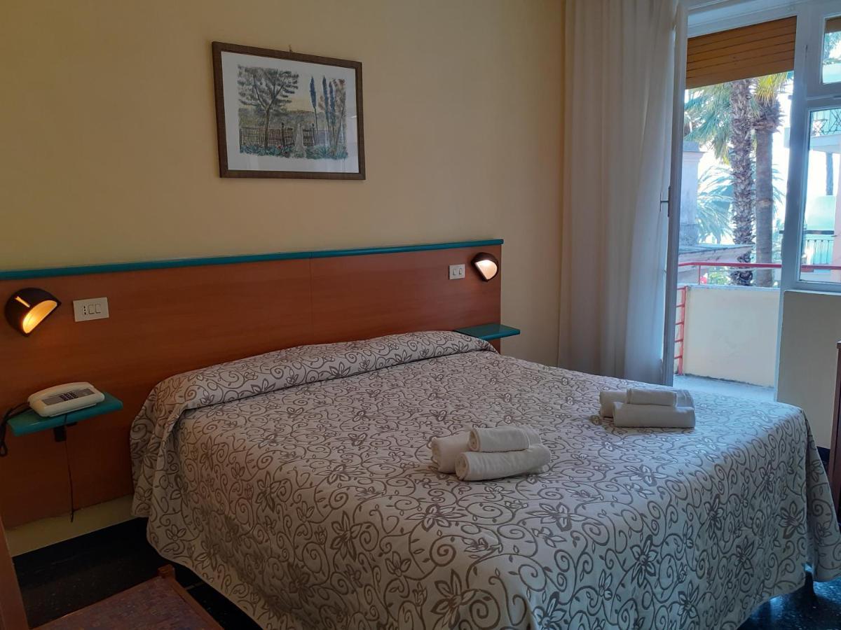 Hotel Colibri Finale Ligure Dış mekan fotoğraf