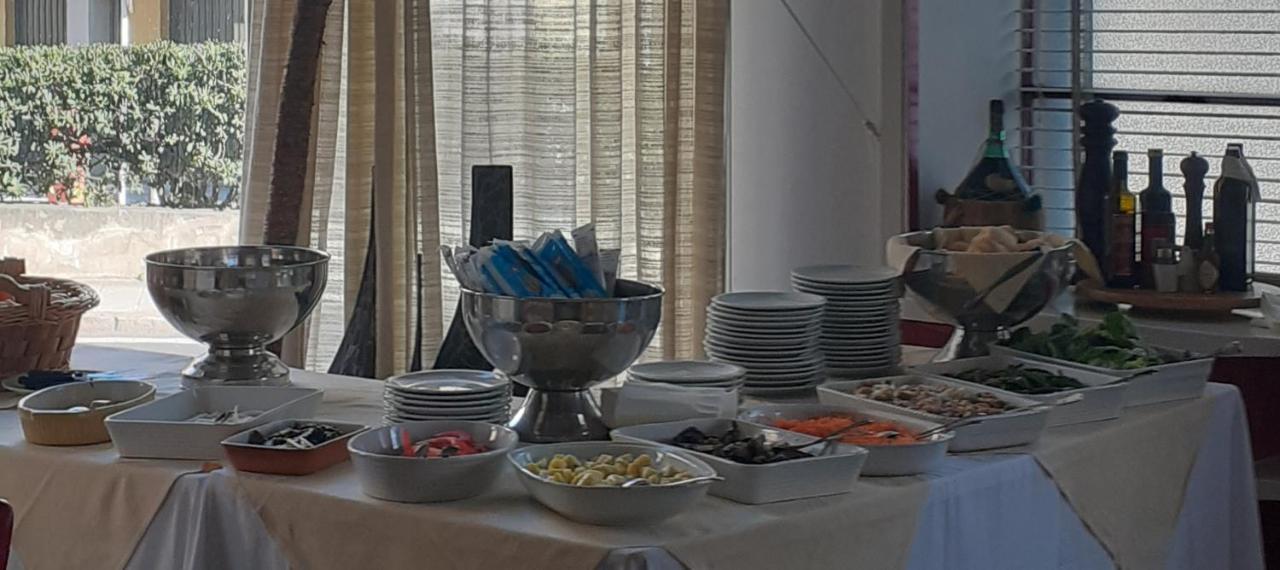Hotel Colibri Finale Ligure Dış mekan fotoğraf